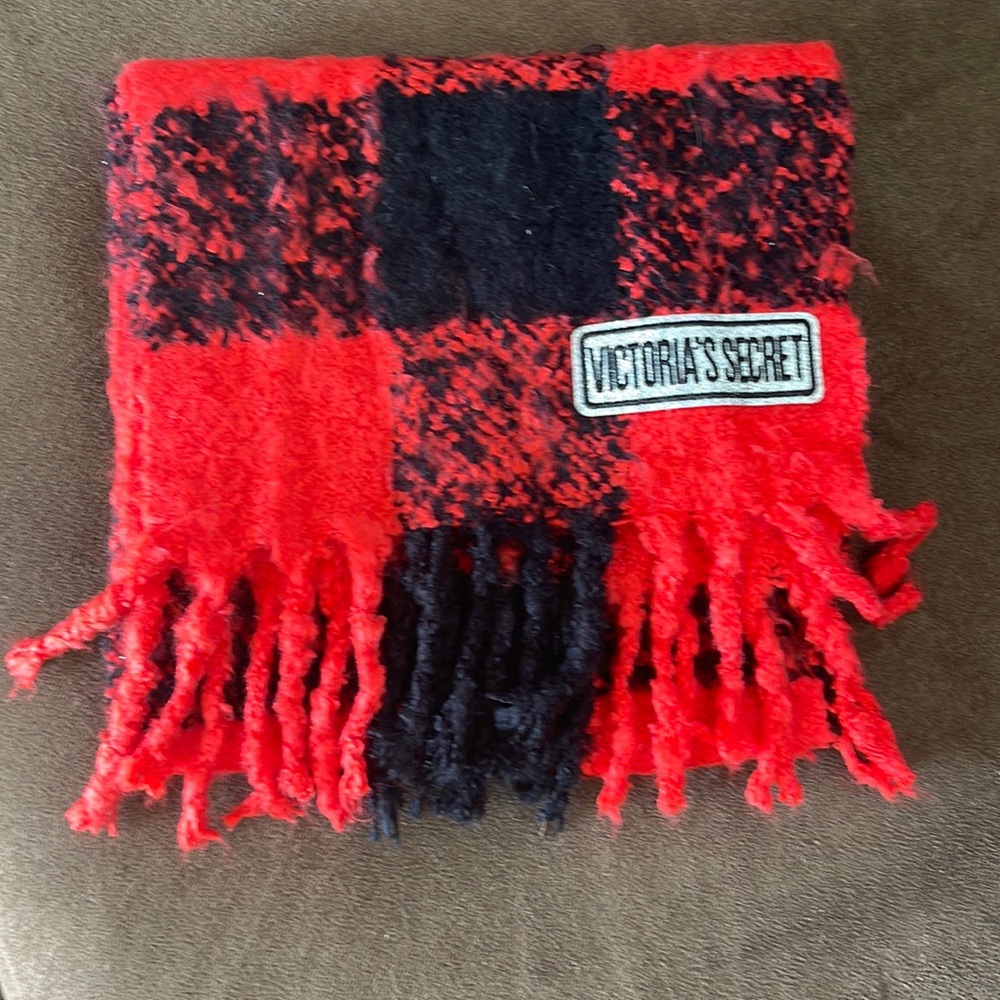 Victoria Secret scarf